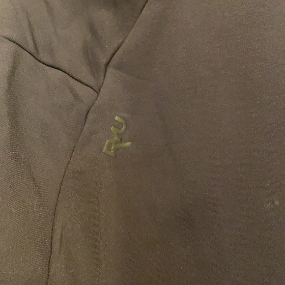 Men’s size XL RYU long sleeved shirt - Picture 5 of 8